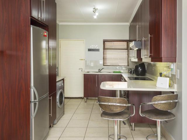 2 Bedroom Apartment / Flat For Sale in Greenstone Hill