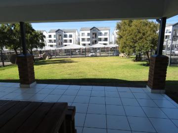 2 Bedroom Apartment / Flat For Sale in Greenstone Hill