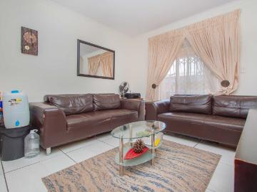Lindhaven, Mogale City Local Municipality, West Rand District Municipality, Gauteng, South Africa