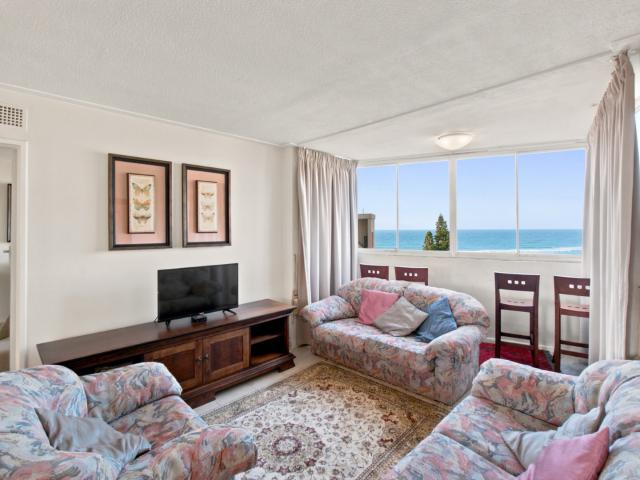 2 Bedroom Apartment / Flat For Sale in Doonside