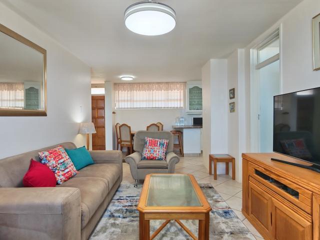2 Bedroom Apartment / Flat For Sale in Doonside