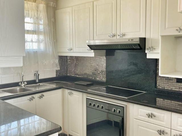 2 Bedroom Apartment / Flat For Sale in Doonside