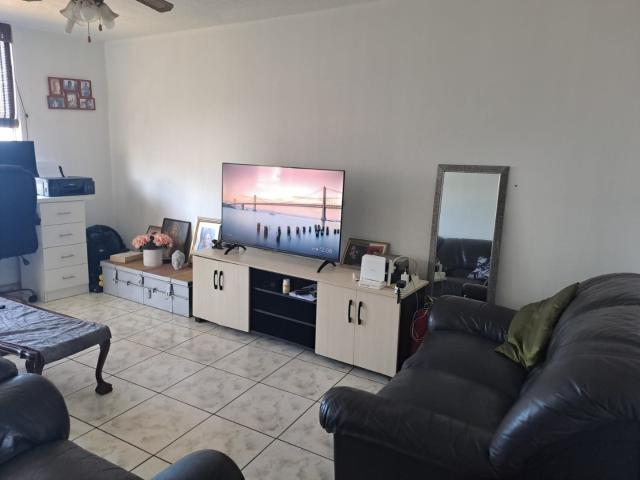 2 Bedroom Apartment / Flat For Sale in Doonside