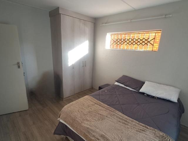 2 Bedroom Apartment / Flat For Sale in Danville