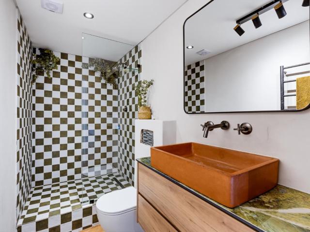 2 Bedroom Apartment / Flat For Sale in De Waterkant
