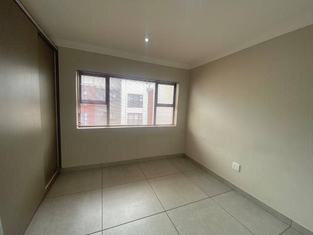 2 Bedroom Apartment / Flat For Sale in Die Hoewes