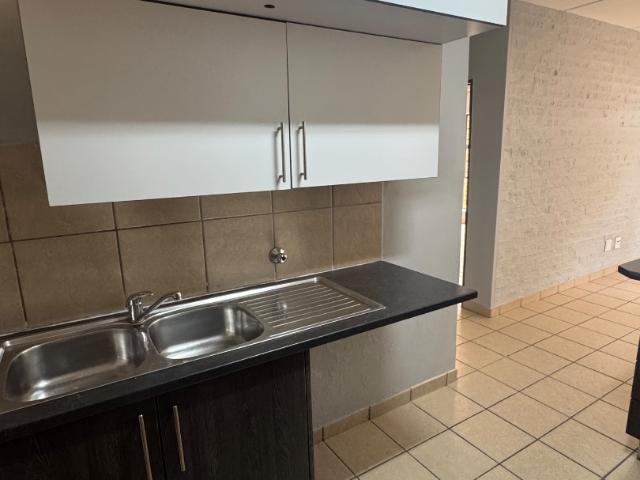 2 Bedroom Apartment / Flat For Sale in Die Wilgers