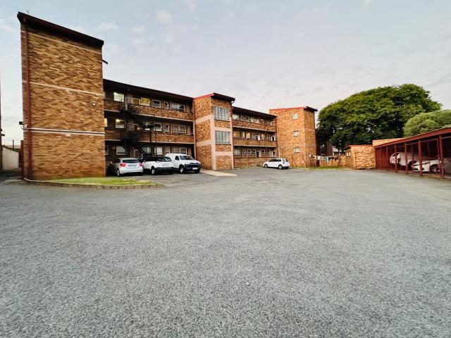2 Bedroom Apartment / Flat For Sale in Dinwiddie