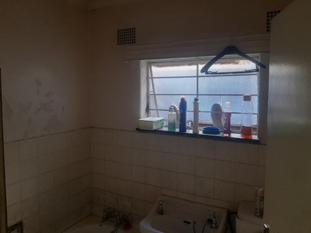 2 Bedroom Apartment / Flat For Sale in Driehoek