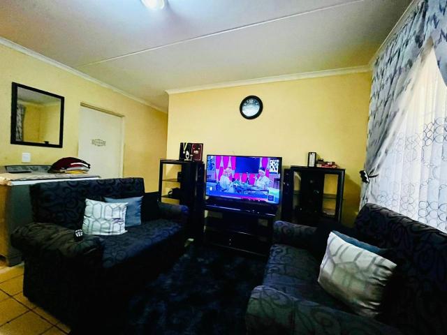 2 Bedroom Apartment / Flat For Sale in Duvha Park