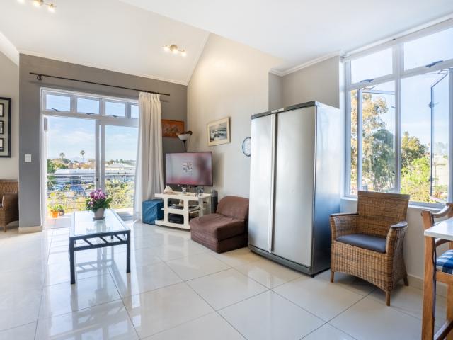 2 Bedroom Apartment / Flat For Sale in Durbanville Central