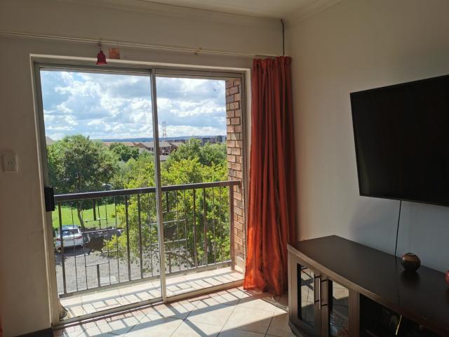 2 Bedroom Apartment / Flat For Sale in Eco Park Estate