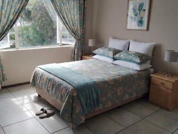 2 Bedroom Apartment / Flat For Sale in Eden Glen