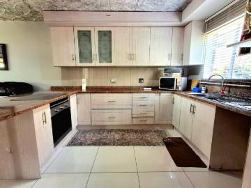 2 Bedroom Apartment / Flat For Sale in Eden Glen