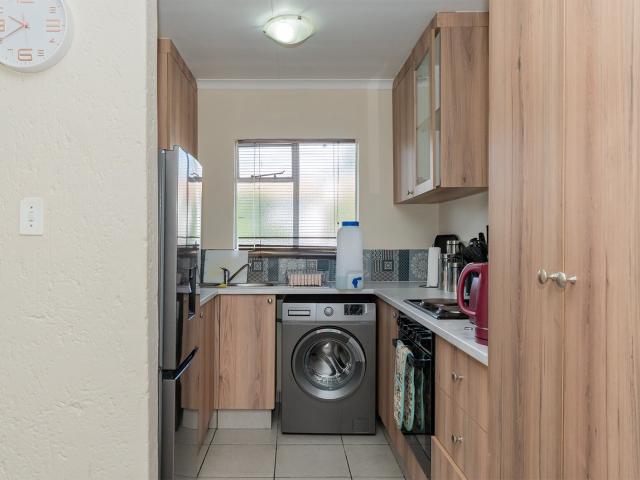2 Bedroom Apartment / Flat For Sale in Eden Glen
