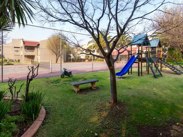 2 Bedroom Apartment / Flat For Sale in Eden Glen