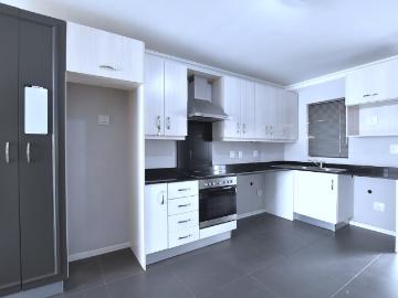 2 Bedroom Apartment / Flat For Sale in Edenburg