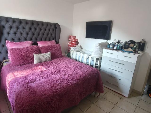 2 Bedroom Apartment / Flat For Sale in Edenvale Central