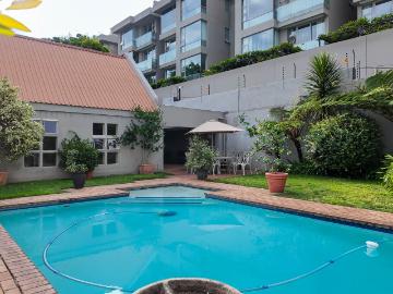 2 Bedroom Apartment / Flat For Sale in Eltonhill
