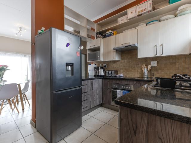 2 Bedroom Apartment / Flat For Sale in Elarduspark