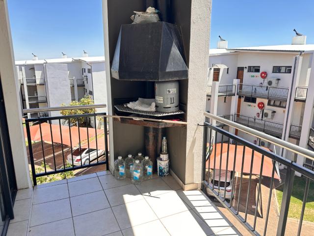 2 Bedroom Apartment / Flat For Sale in Elarduspark
