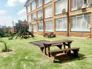 2 Bedroom Apartment / Flat For Sale in Elsburg