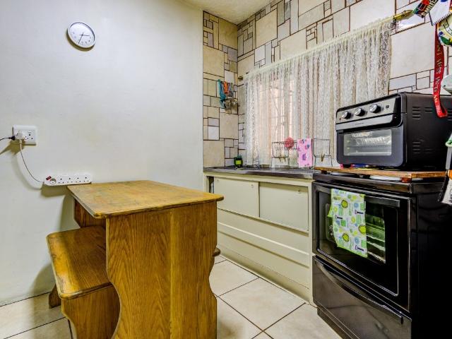 2 Bedroom Apartment / Flat For Sale in Elsburg