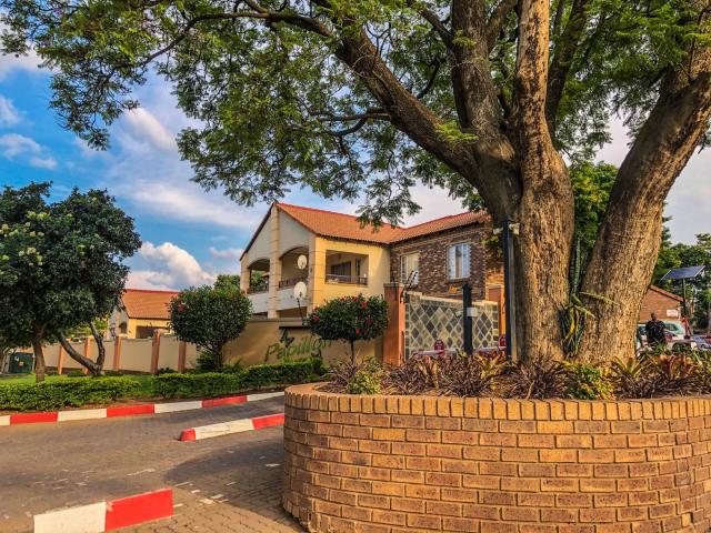 2 Bedroom Apartment / Flat For Sale in Equestria