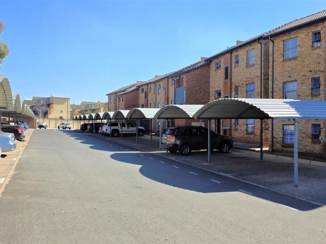 2 Bedroom Apartment / Flat For Sale in Erand Gardens