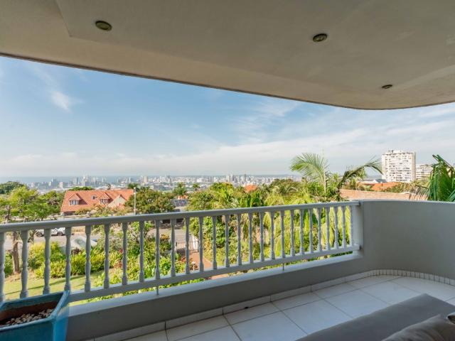 2 Bedroom Apartment / Flat For Sale in Essenwood