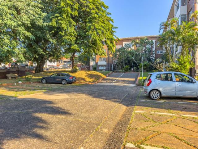 2 Bedroom Apartment / Flat For Sale in Essenwood