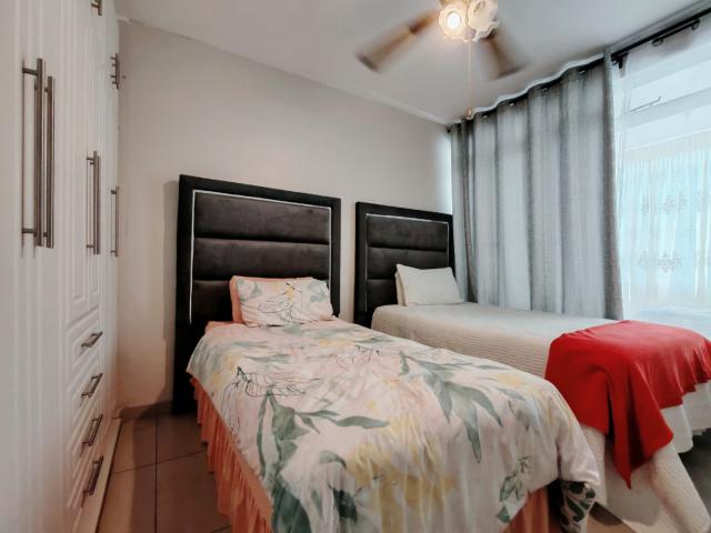 2 Bedroom Apartment / Flat For Sale in Essenwood