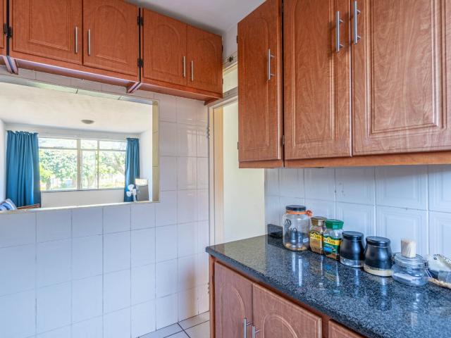 2 Bedroom Apartment / Flat For Sale in Essenwood