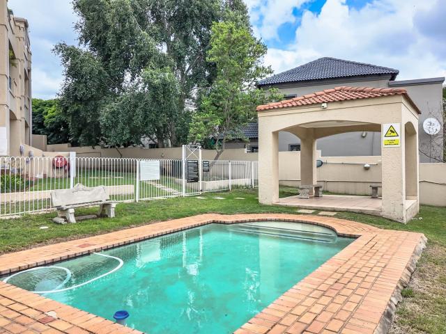 2 Bedroom Apartment / Flat For Sale in Fourways