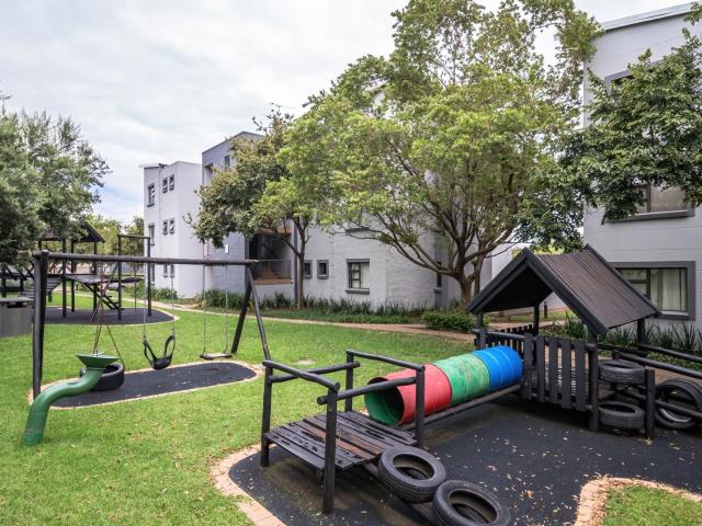 2 Bedroom Apartment / Flat For Sale in Fourways