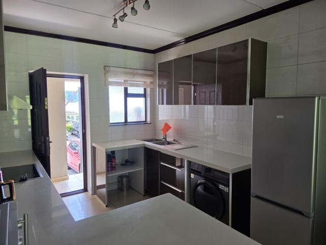2 Bedroom Apartment / Flat For Sale in Fourways