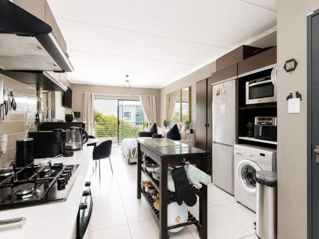 2 Bedroom Apartment / Flat For Sale in Fourways