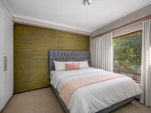 2 Bedroom Apartment / Flat For Sale in Fourways