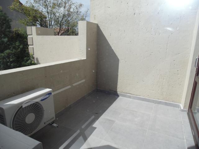 2 Bedroom Apartment / Flat For Sale in Fourways