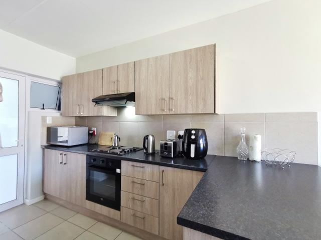 2 Bedroom Apartment / Flat For Sale in Fairview