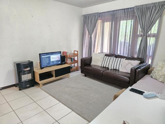 2 Bedroom Apartment / Flat For Sale in Ferndale