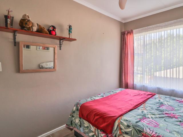 2 Bedroom Apartment / Flat For Sale in Ferndale