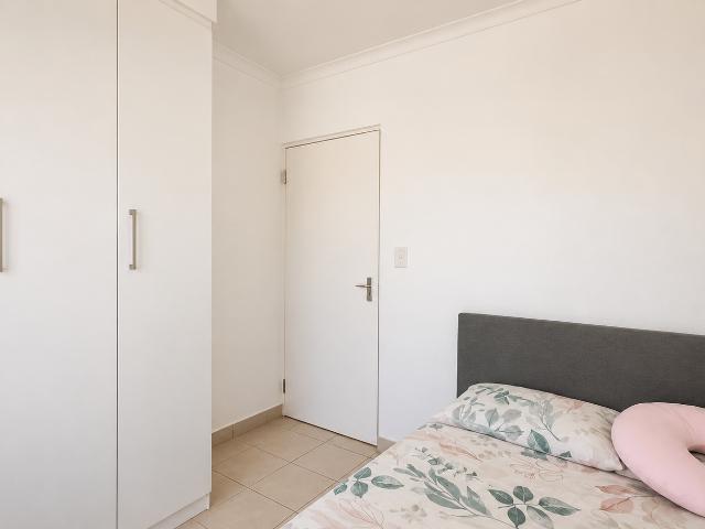 2 Bedroom Apartment / Flat For Sale in Ferndale