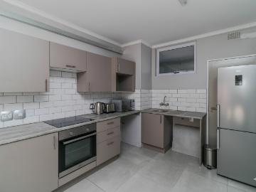 2 Bedroom Apartment / Flat For Sale in Ferndale