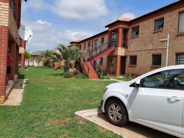 2 Bedroom Apartment / Flat For Sale in Flamwood
