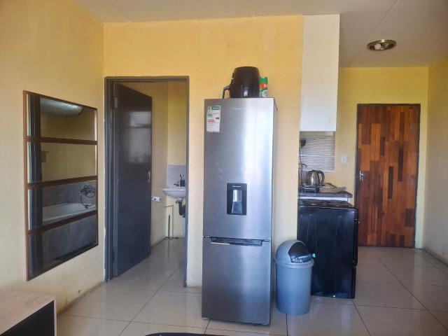 2 Bedroom Apartment / Flat For Sale in Fleurhof