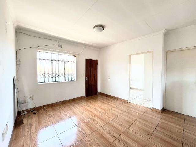 2 Bedroom Apartment / Flat For Sale in Fleurhof
