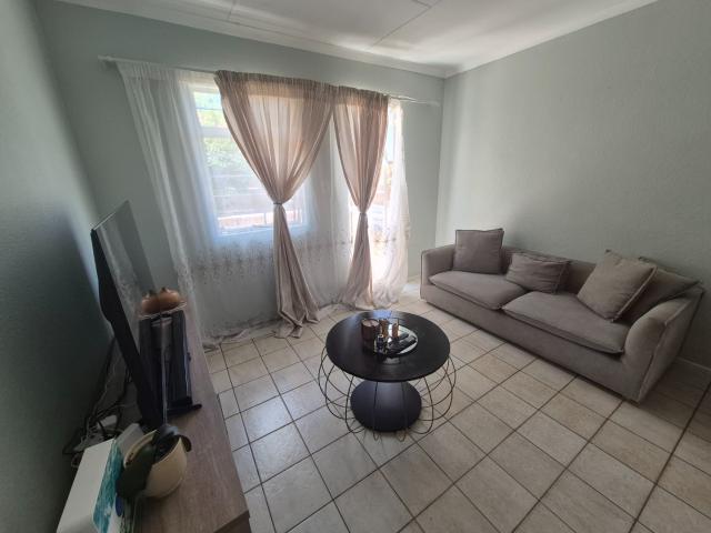 2 Bedroom Apartment / Flat For Sale in Florentia