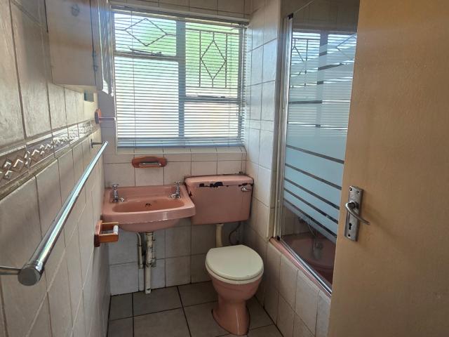 2 Bedroom Apartment / Flat For Sale in Kempton Park AH