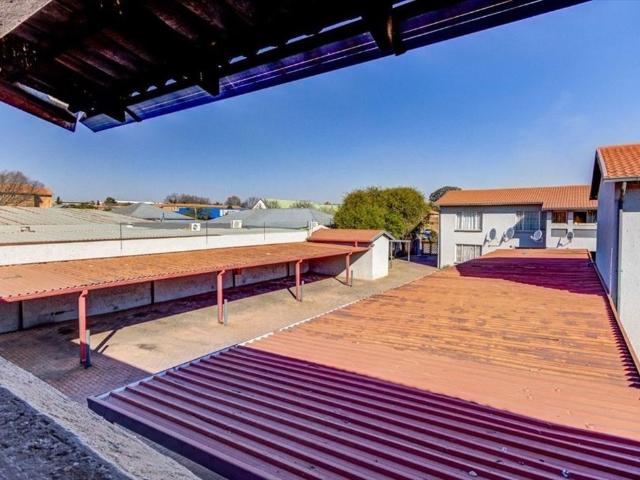2 Bedroom Apartment / Flat For Sale in Kempton Park Ext 1